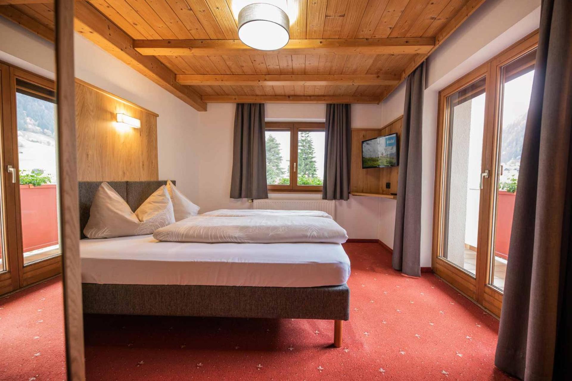 Bed and Breakfast Haus Steinbock Нойштіфт-ім-Штубайталь Екстер'єр фото